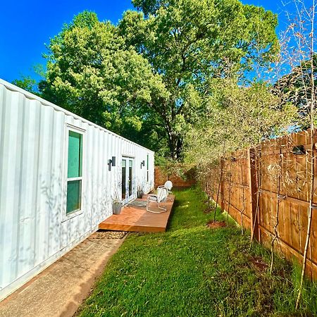 Nomehaus Shipping Container Studio Residential Neighborhood Athens Ngoại thất bức ảnh