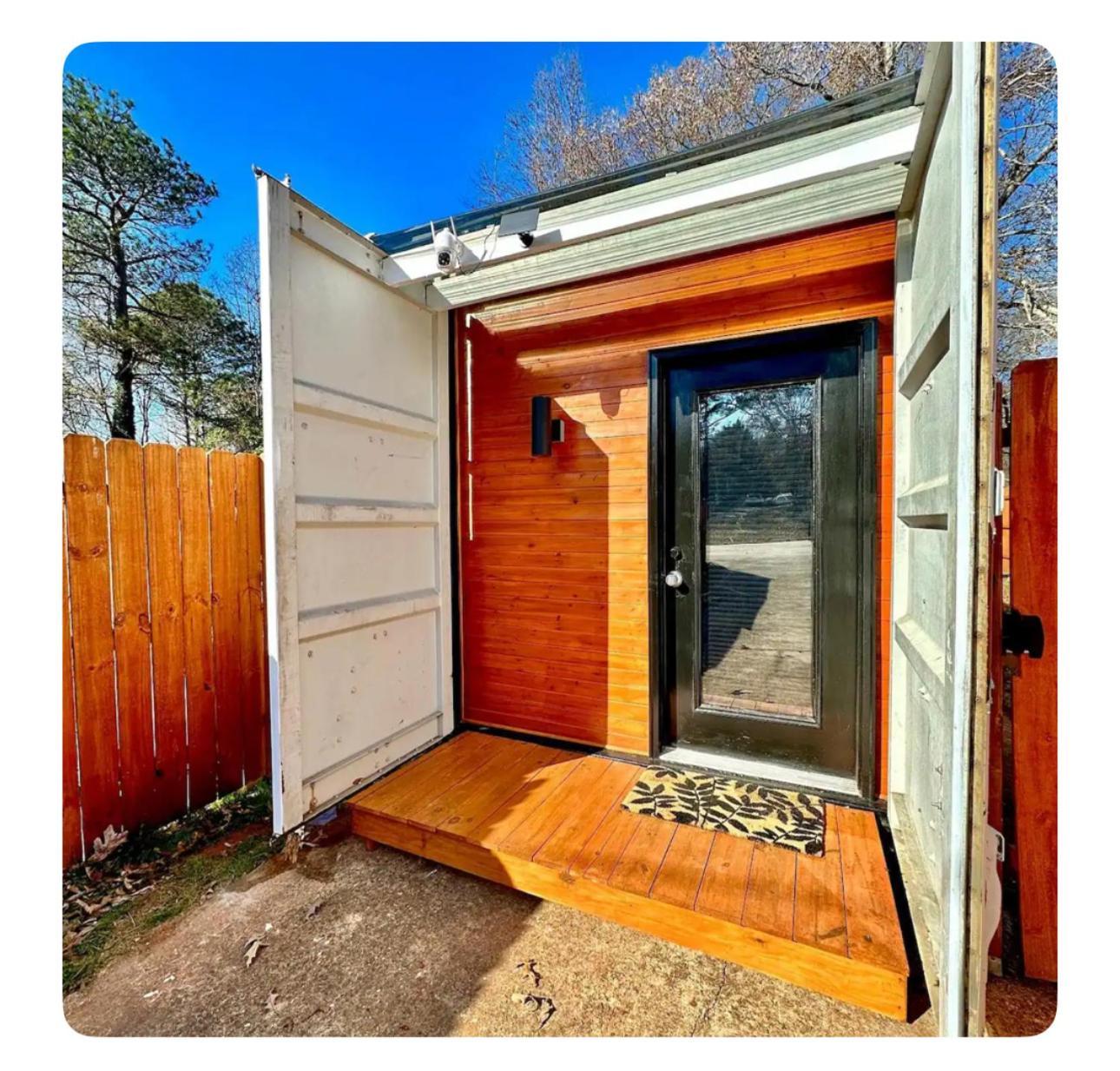 Nomehaus Shipping Container Studio Residential Neighborhood Athens Ngoại thất bức ảnh